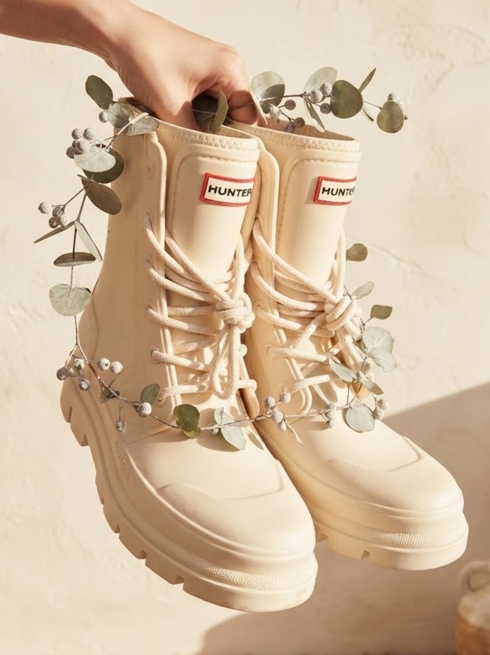 Hunter Diana Ivory Lug sole Slip on Lace-Up Platform Rain Boots